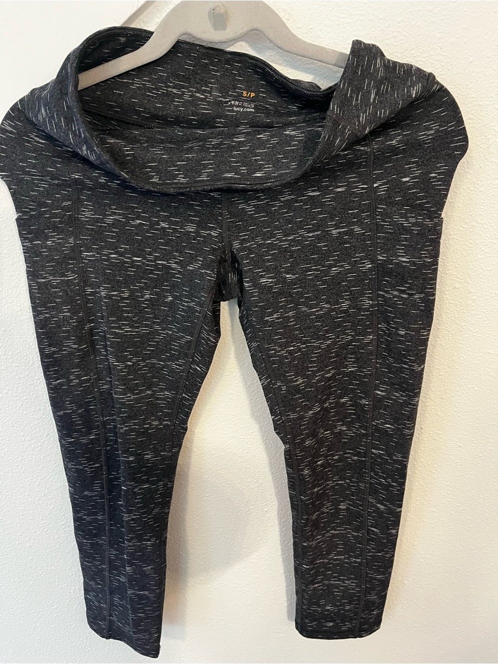 Women's Lucy Black Heathered Performance Leggings